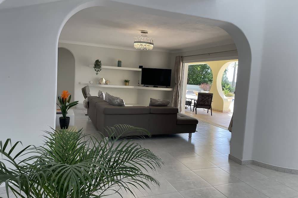 Foto 13 von 30: Luxusvilla, privater beheizter Pool & Gärten mit atemberaubendem Meerblick über Vilamoura