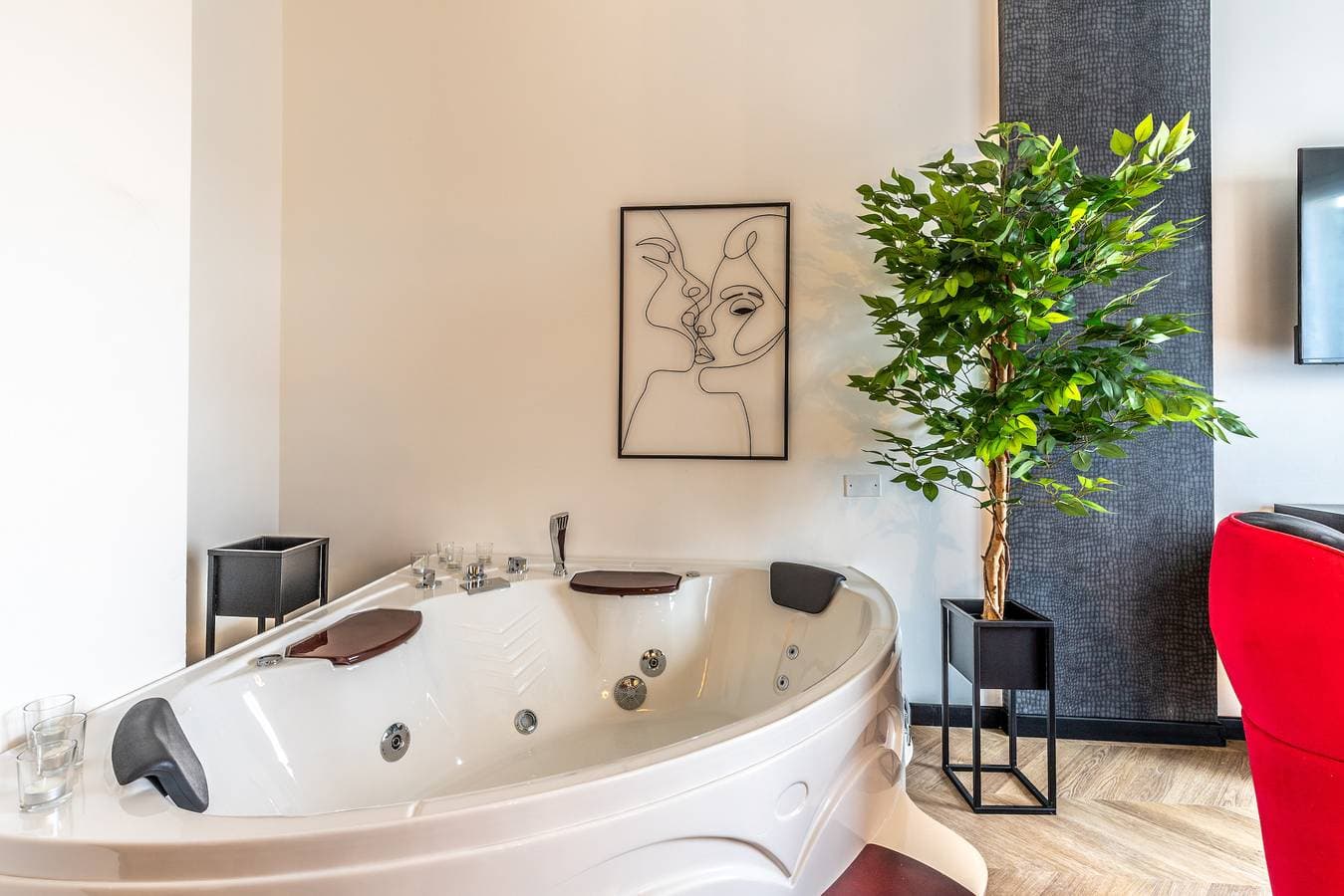 Foto 7 von 39: Luxury Suite - Tentazioni Nascoste