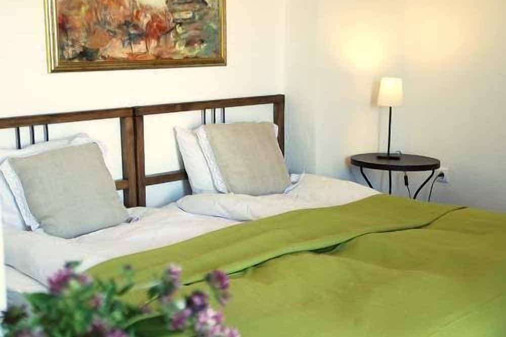 Foto 4 von 30: Renoviertes Ferienwohnungen mit grosser Terrasse und panoramischer Seeblick