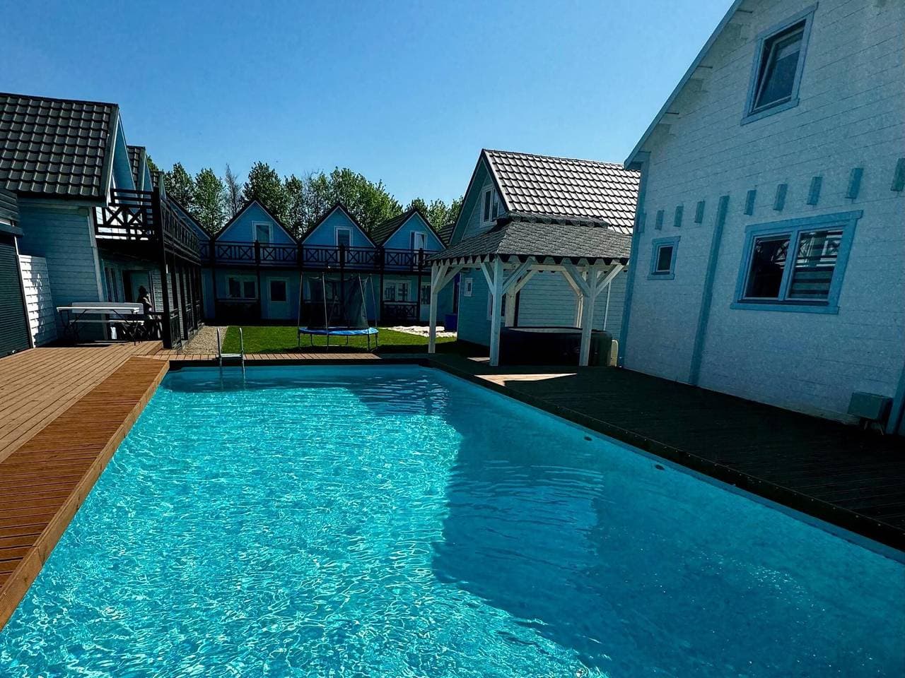 Foto 3 von 42: Ferienhaus Pobierowo am Strand mit Pool