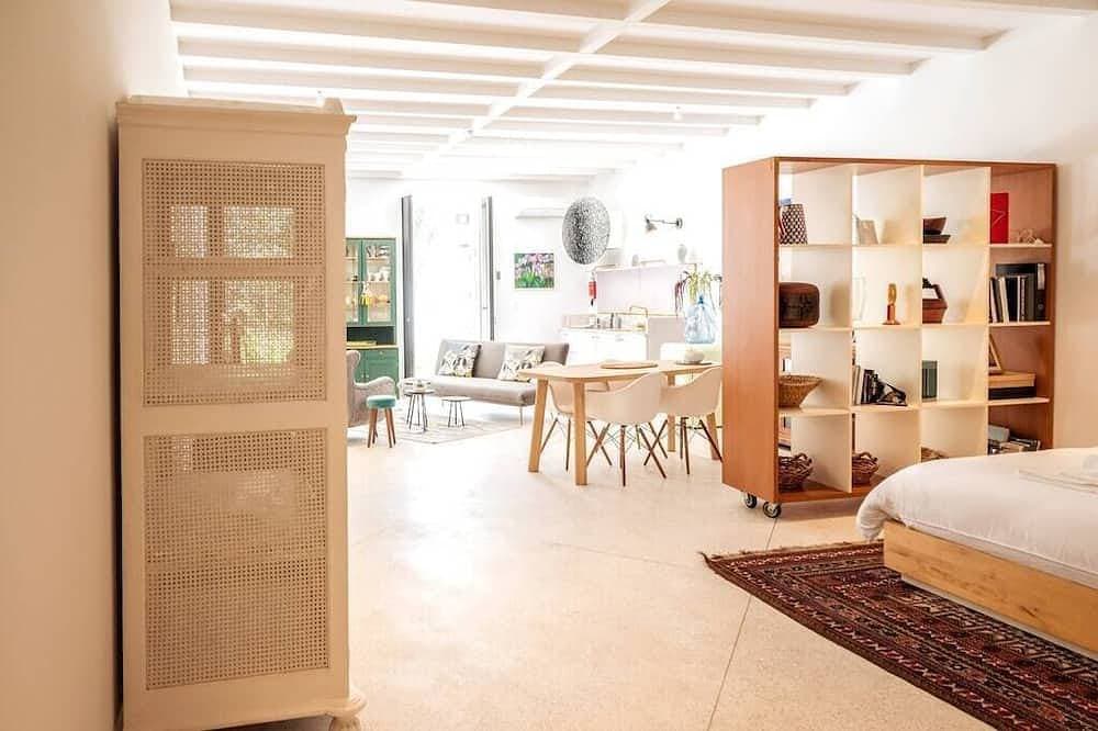 Foto 2 von 30: Gracy Porto - Charming apartment with terrace and garden located at Praça da Republica