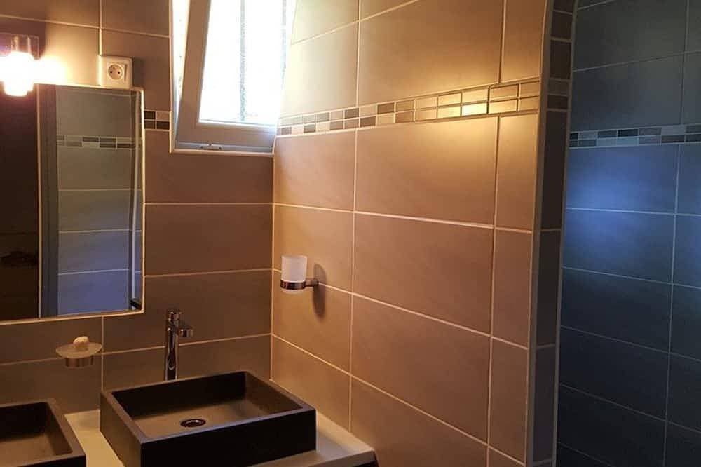 Foto 5 von 21: Charmantes 3 chambres: piscine, tennis, terrasse et jardin - Proche plage