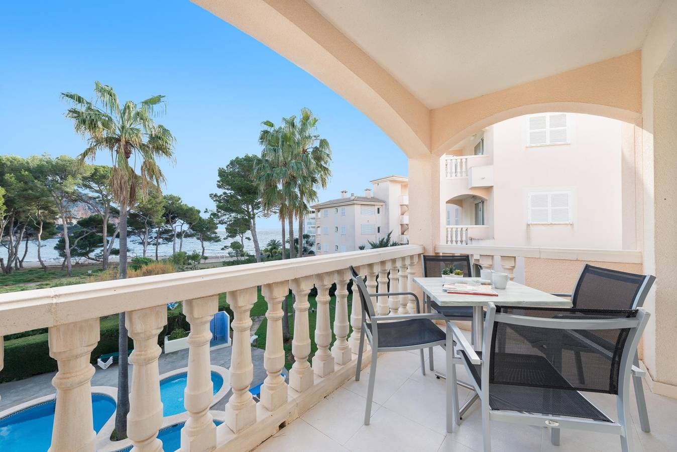 Foto 5 von 24: Oro Del Mar IV Apartamento O5- Das Apartment ist nur 340m vom Strand entfernt und hat einen Gemeinschaftspool. WiFi gratis