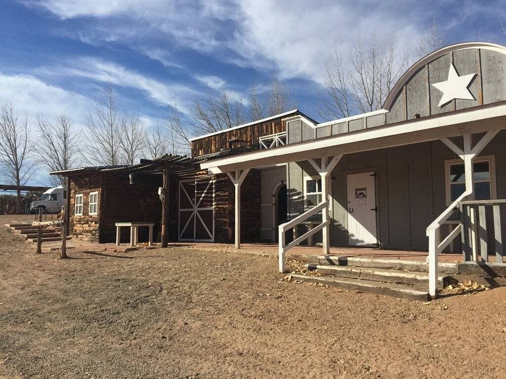 The Cowboy Cabin at the Paria River Ranch 1