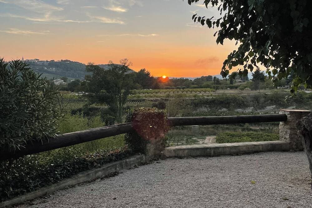 Foto 10 von 29: Maison de Famille Entre Pinède et Vignes à 15mn de la Plage