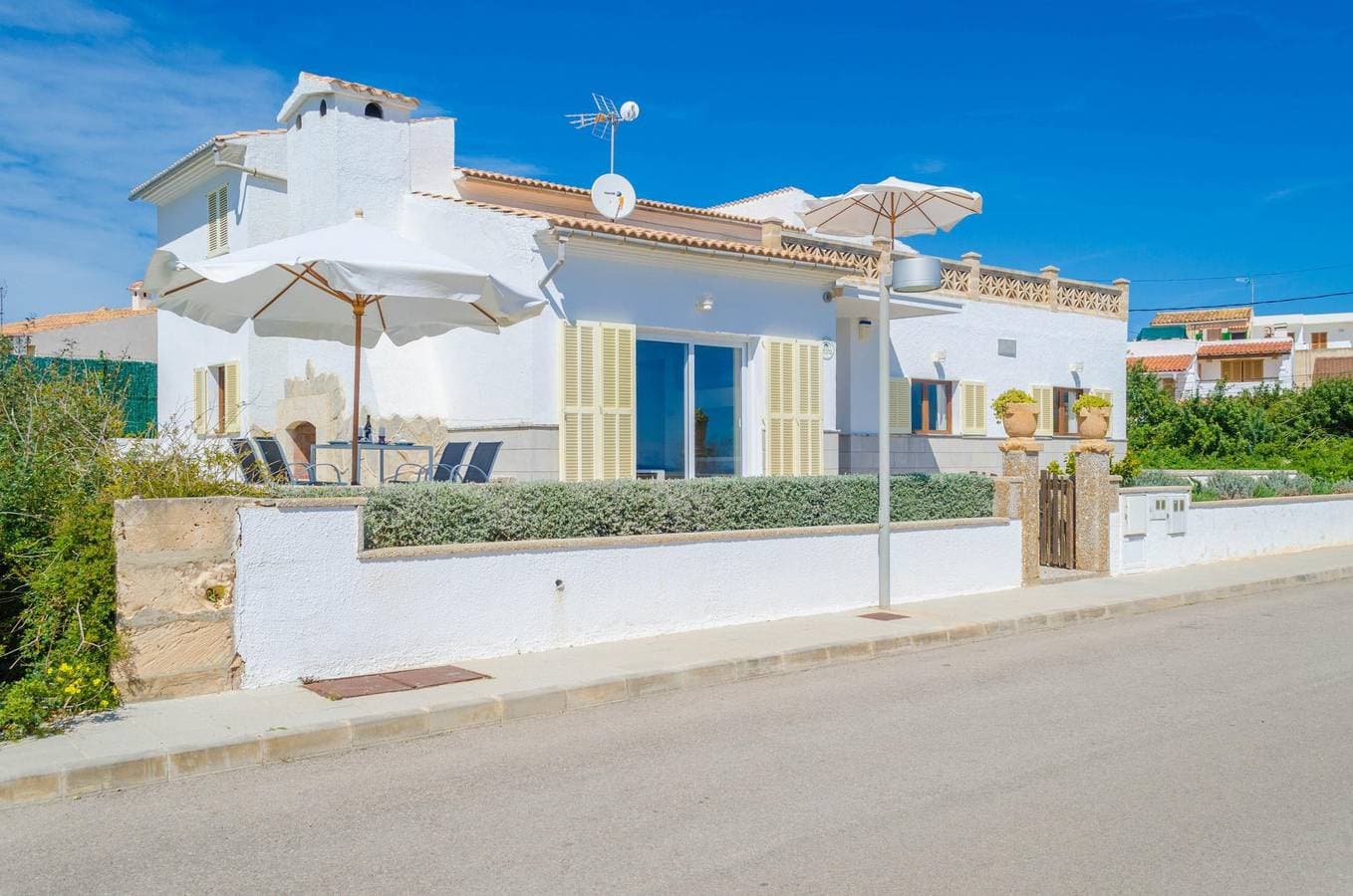 Foto 8 von 63: Can Rosito - Ferienhaus mit Meerblick in Cala Morlanda. WiFi gratis