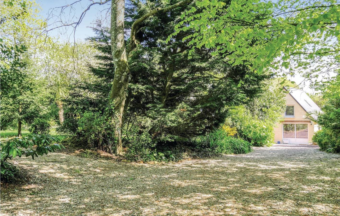 Foto 4 von 23: Gemütliches Gartenapartment bei Vasteville, TV & Internet