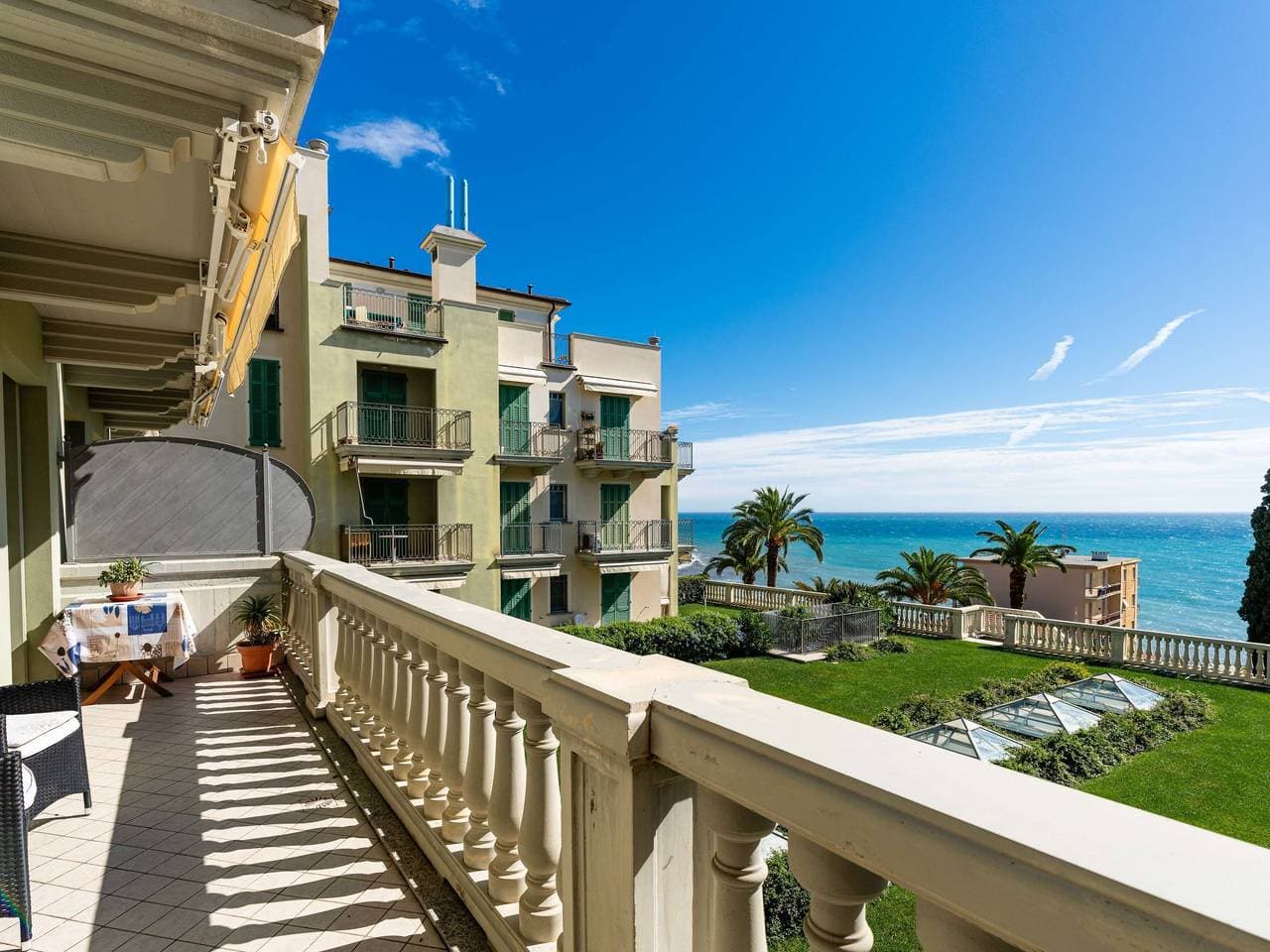 Casa al mare con bella vista 1