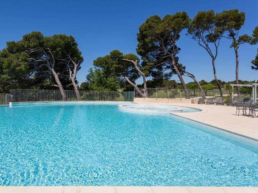 Foto 10 von 25: Madame Vacances - Résidence Provence Country Club - Studio 2 personen - 2 Personen