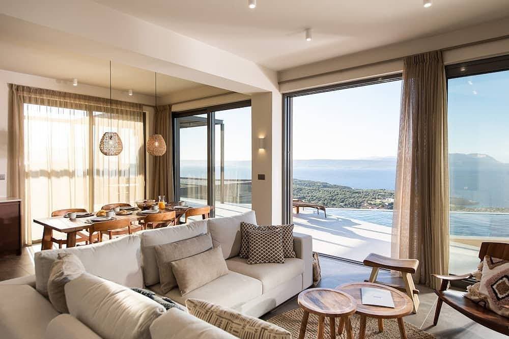 Foto 9 von 24: Villa Aurivis, Divine Sea Views, Private Infinity Pool, Furnished Terrace,.