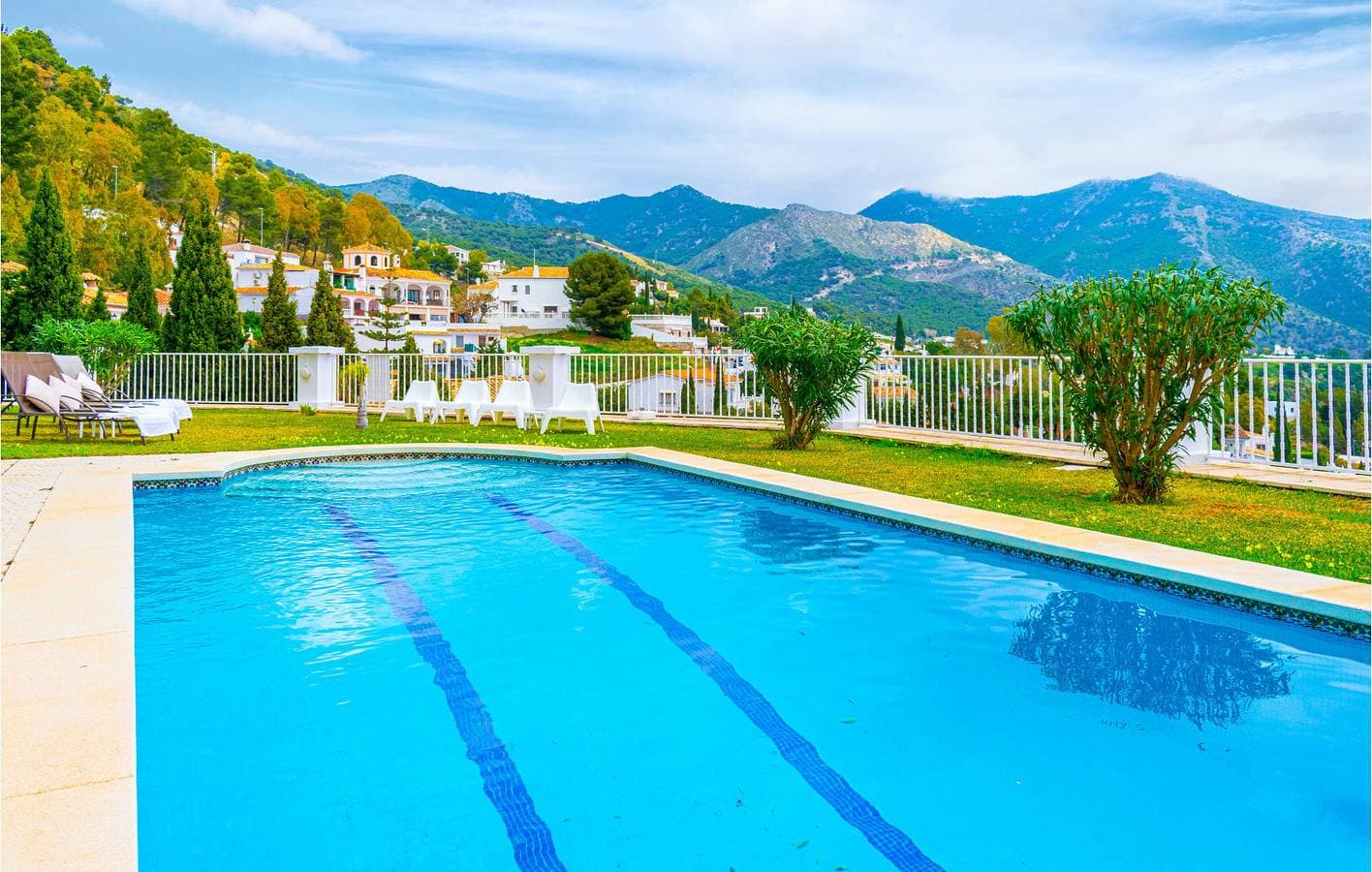 Foto 10 von 39: Mijas Wohnung: Parkplatz, Pool, WiFi