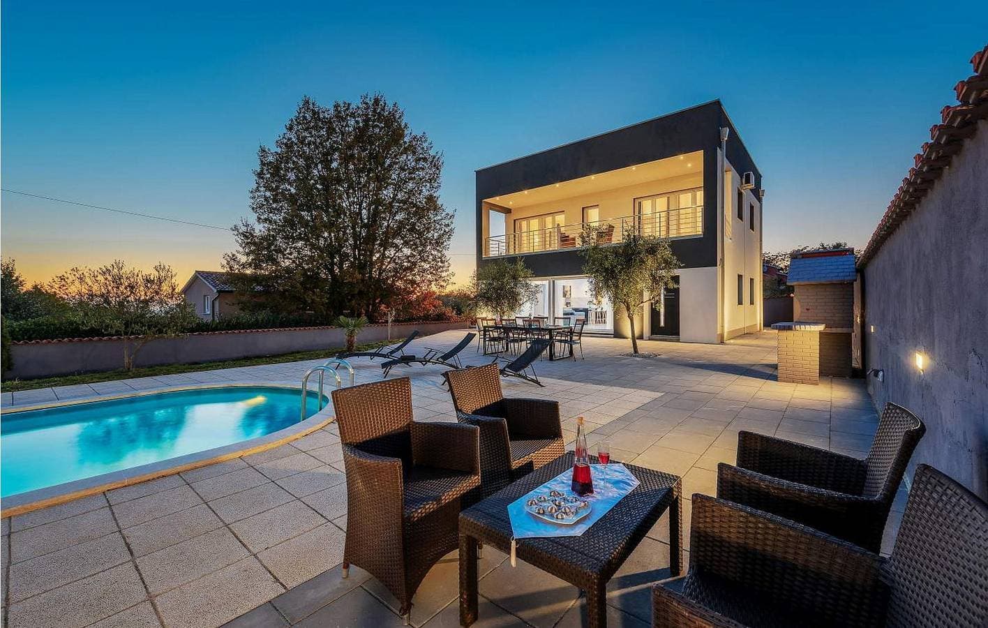 Reizende 2-Zimmer-Wohnung mit Terrasse, WLAN und Parkplatz in der Nähe von Sveti Petar u Šumi 1
