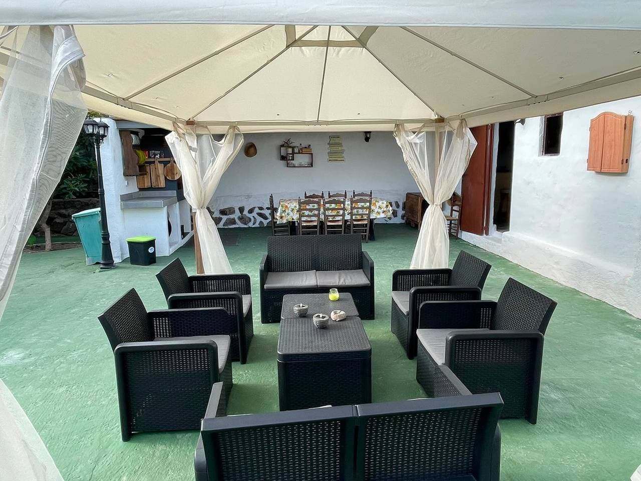 Foto 2 von 41: 'Finca Oasis Samuel' mit Bergblick, gemeinsamer Terrasse und privatem Garten