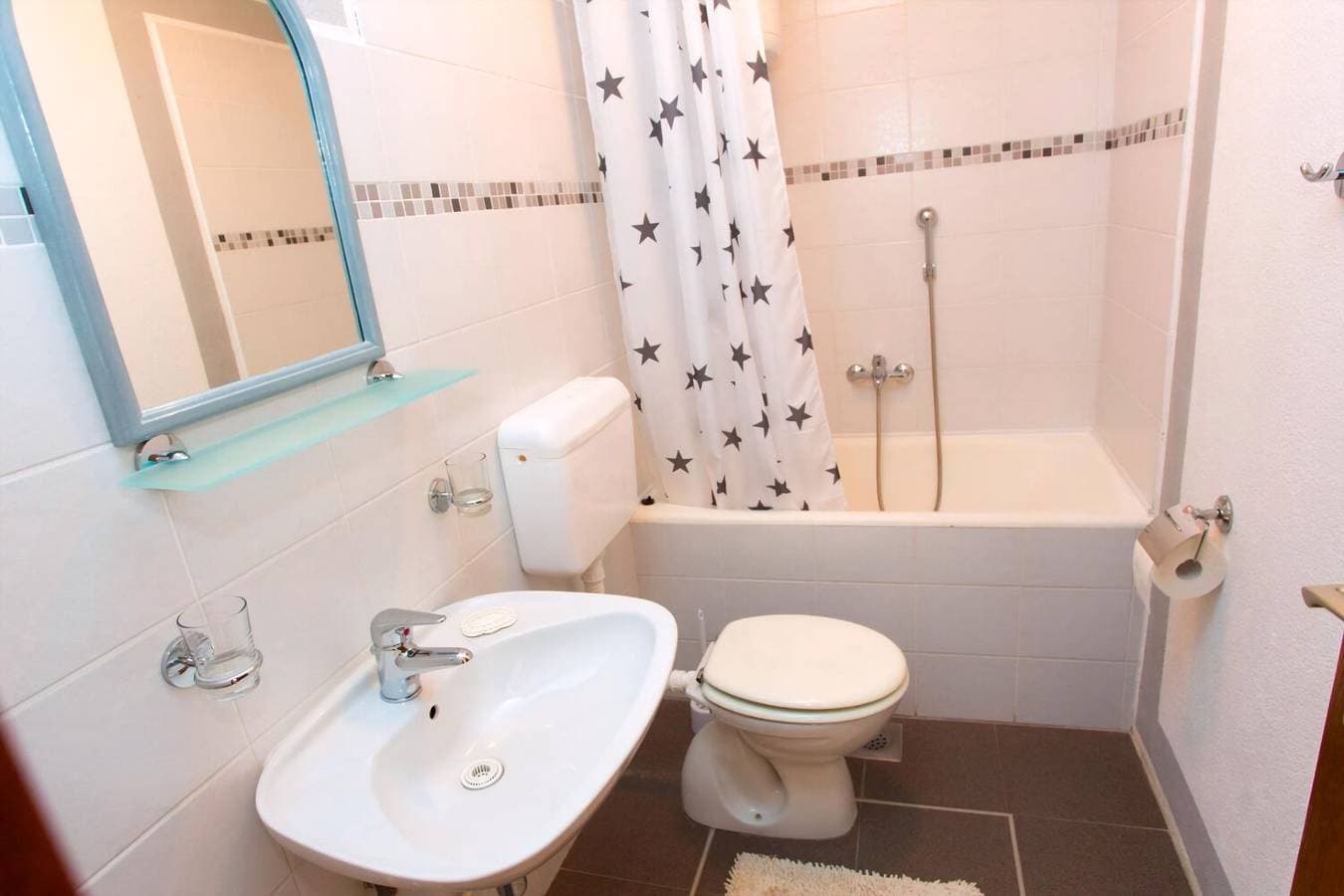 Foto 4 von 12: Apartments and Rooms Hope