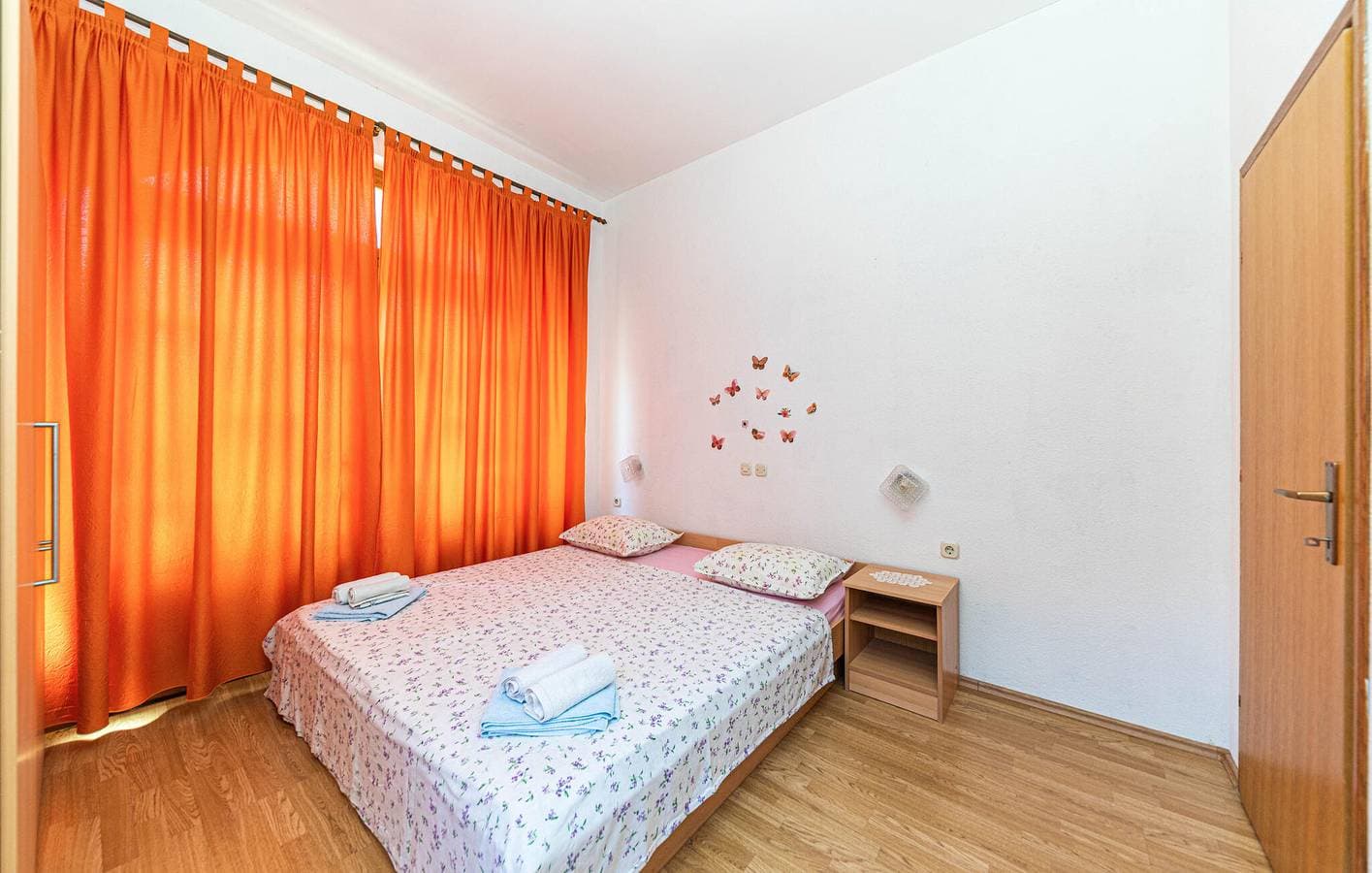 Foto 6 von 22: Reizende Ferienwohnung in Makarska: 700 m bis zur Küste, WLAN, Parkplatz und mehr!