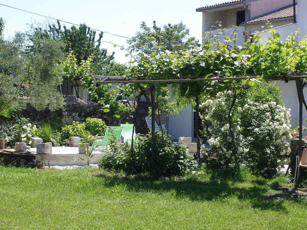 Foto 10 von 27: Studioapartment in Funtana mit Balkon, Klimaanlage, W-Lan, Waschmaschine (4982-2)