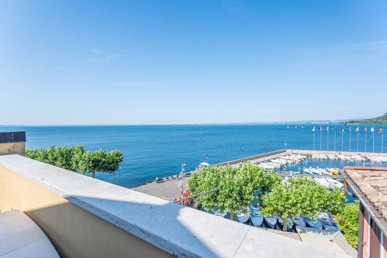 Foto 6 von 25: ApartmentsGarda - Baia Del Garda 5