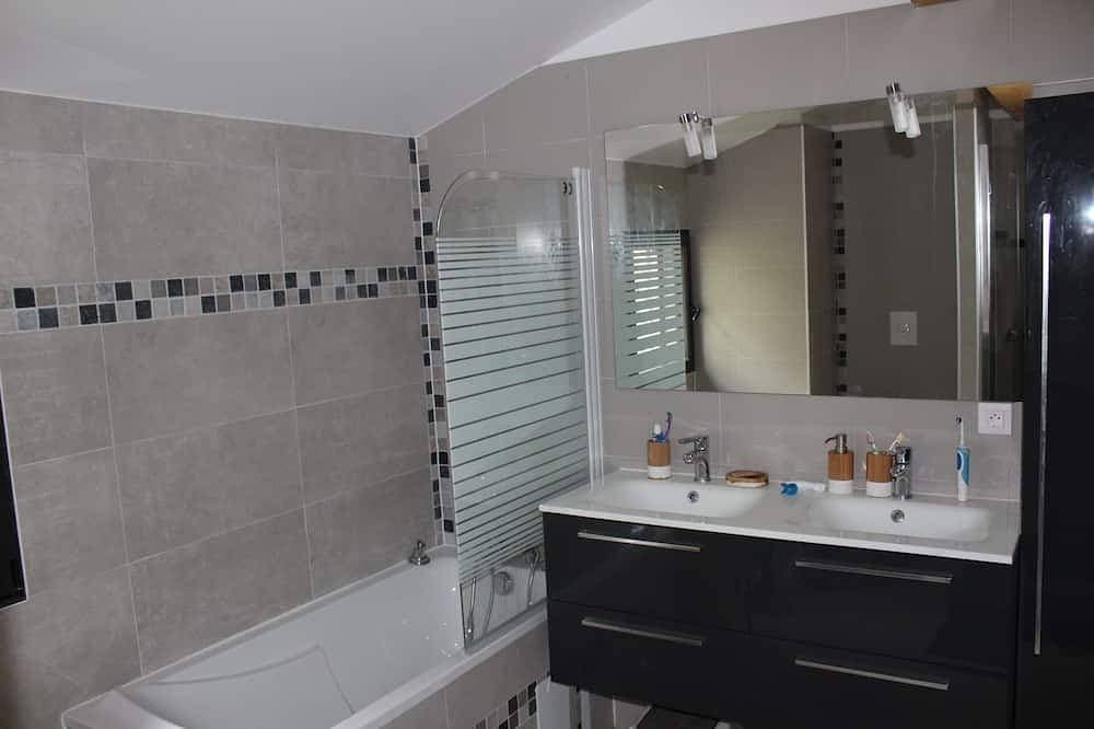 Foto 7 von 26: Moderne Villa, 4 Zimmer privater Zugang zum Meer