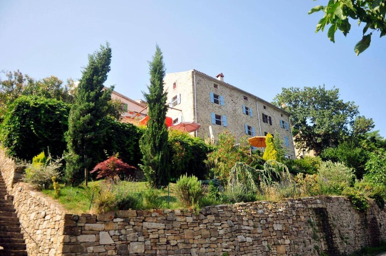 Ruine-Motovun DH 1