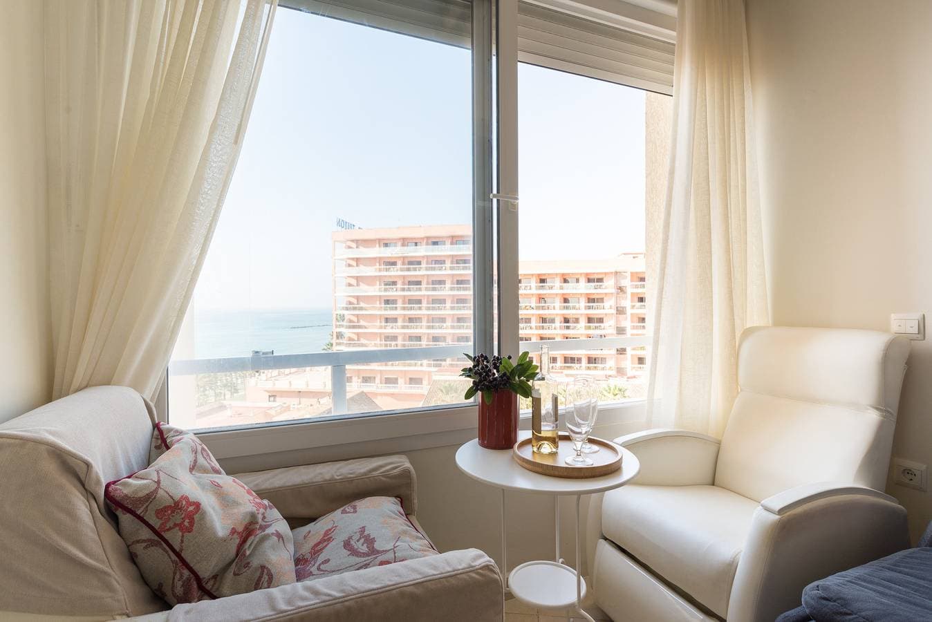 Foto 4 von 35: MalagaSuite Front Beach Benalmadena
