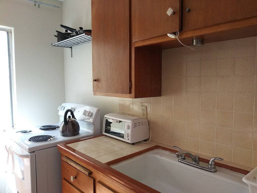 Foto 4 von 12: Grand Lake Studio Vollmöbliert Grosser Wert & Lage Apt # 3