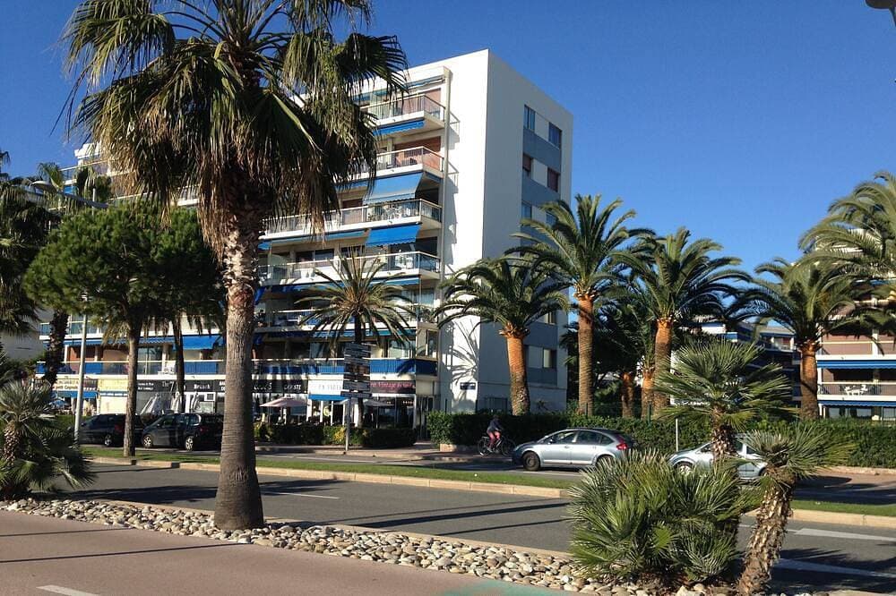 Foto 9 von 24: Luxuriöses Appt 2P - Terrasse am Meer - Parkplatz - WLAN - Hippodrome