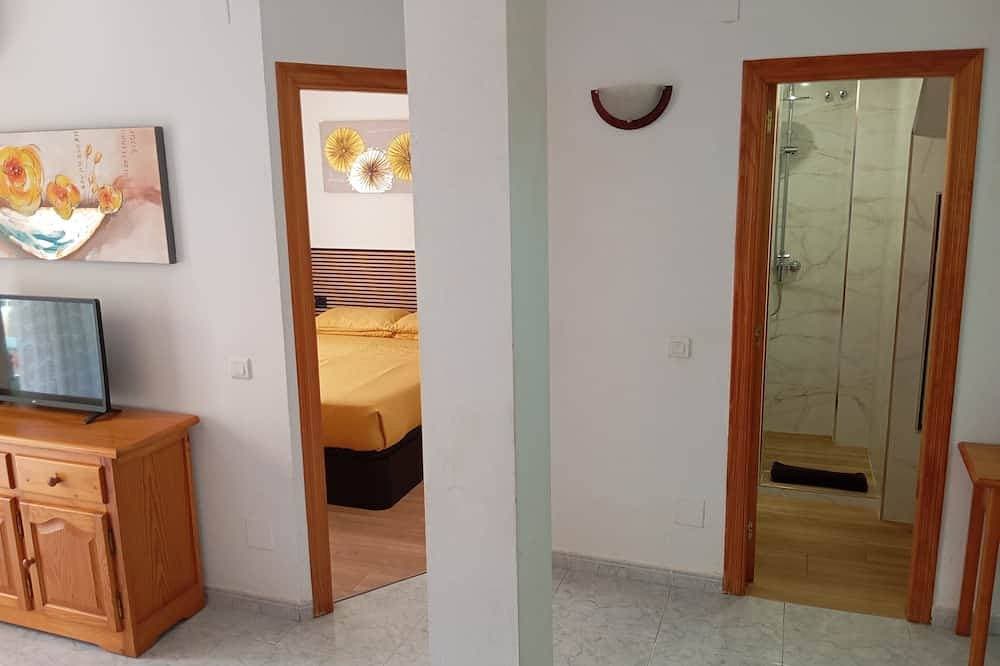 Foto 2 von 30: Burriana Strand, 50m2. 1 Schlafzimmer Apartment mit Pool - 7 Minuten zu Fuß vom Strand entfernt.