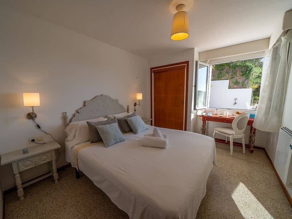Foto 5 von 38: Ferienhaus für 7 Personen mit Pool