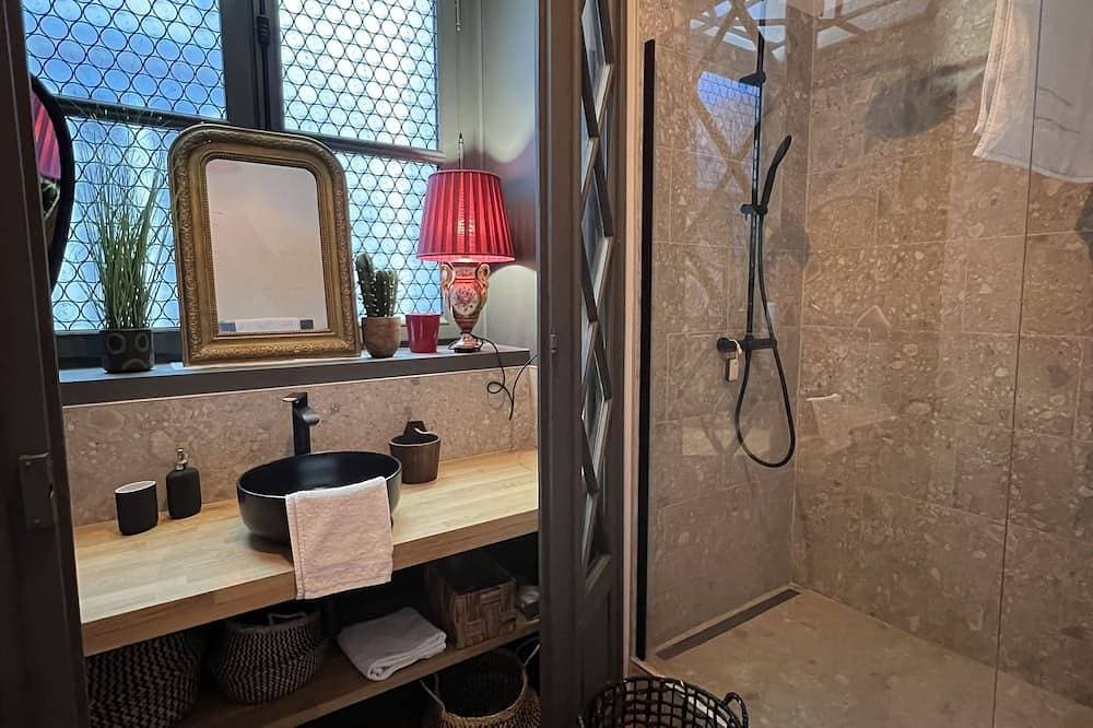 Foto 7 von 23: Splendid 2-room apartment 65 m2 17th century town house