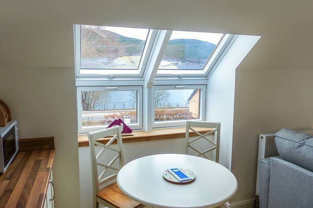 Foto 10 von 14: Luxus Croft mit Blick auf Loch Ness & Urquhart Bay. Loch Ansichten.