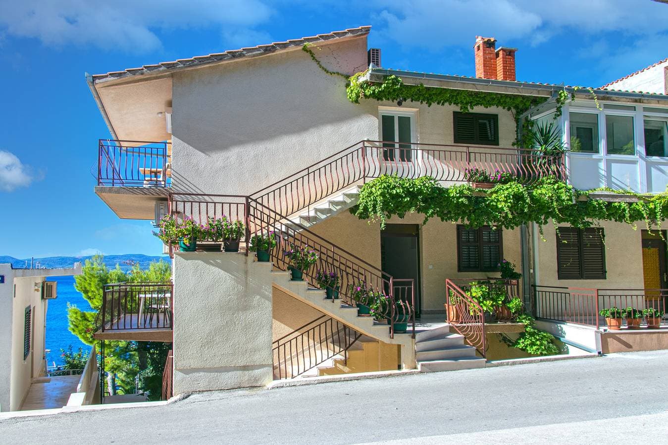 Foto 4 von 16: Studio Appartement mit Balkon und Meerblick Brela, Makarska As-20075-a
