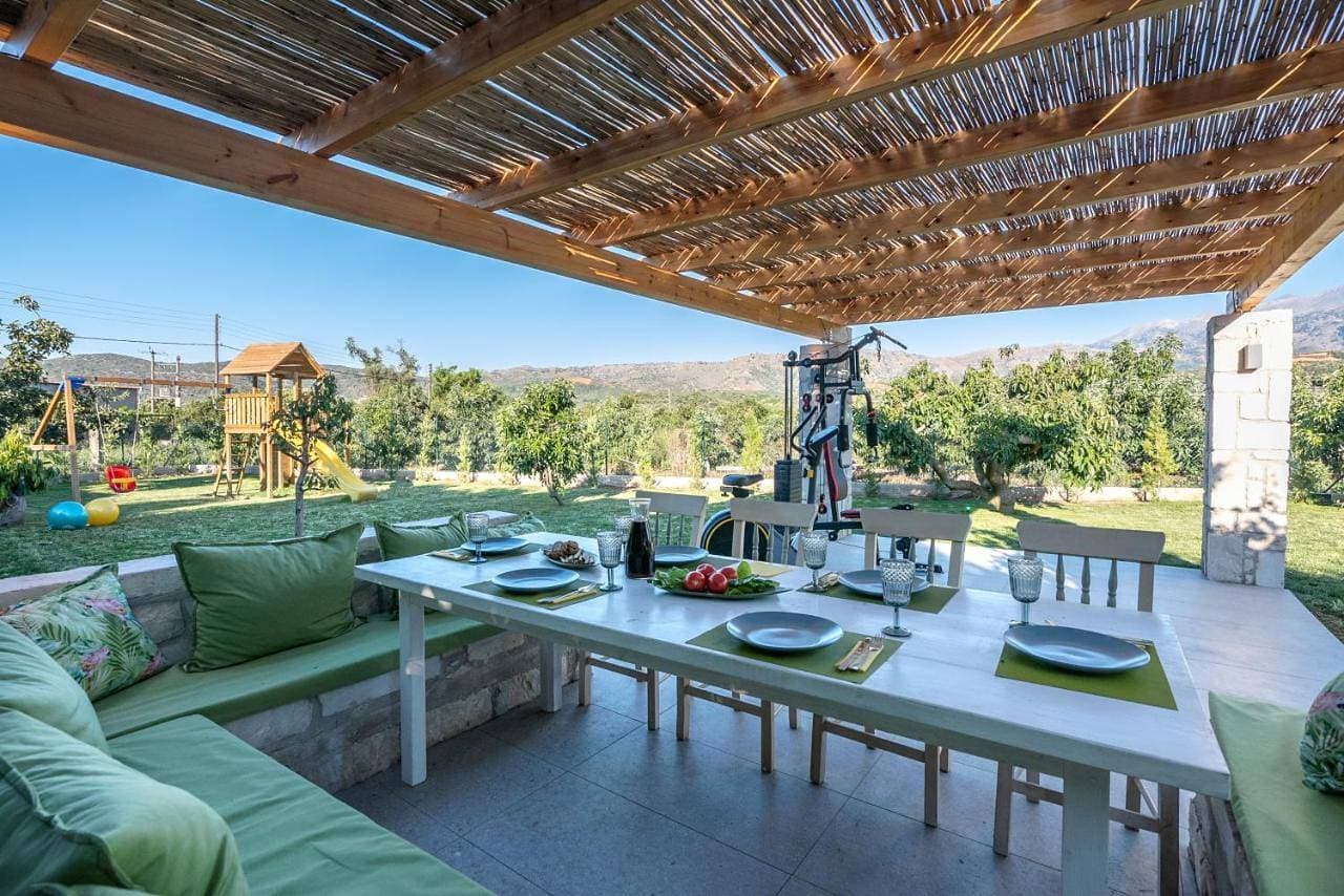 Foto 4 von 51: Villa with Private Pool