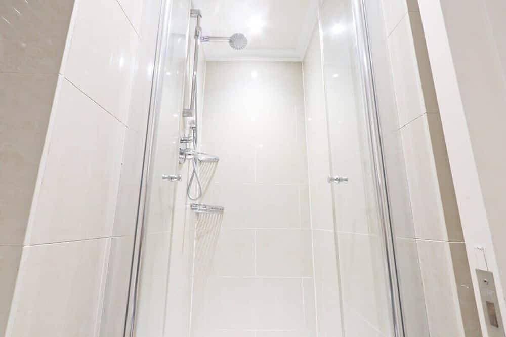 Foto 7 von 12: Modern Studio in Desirable Clifton Area