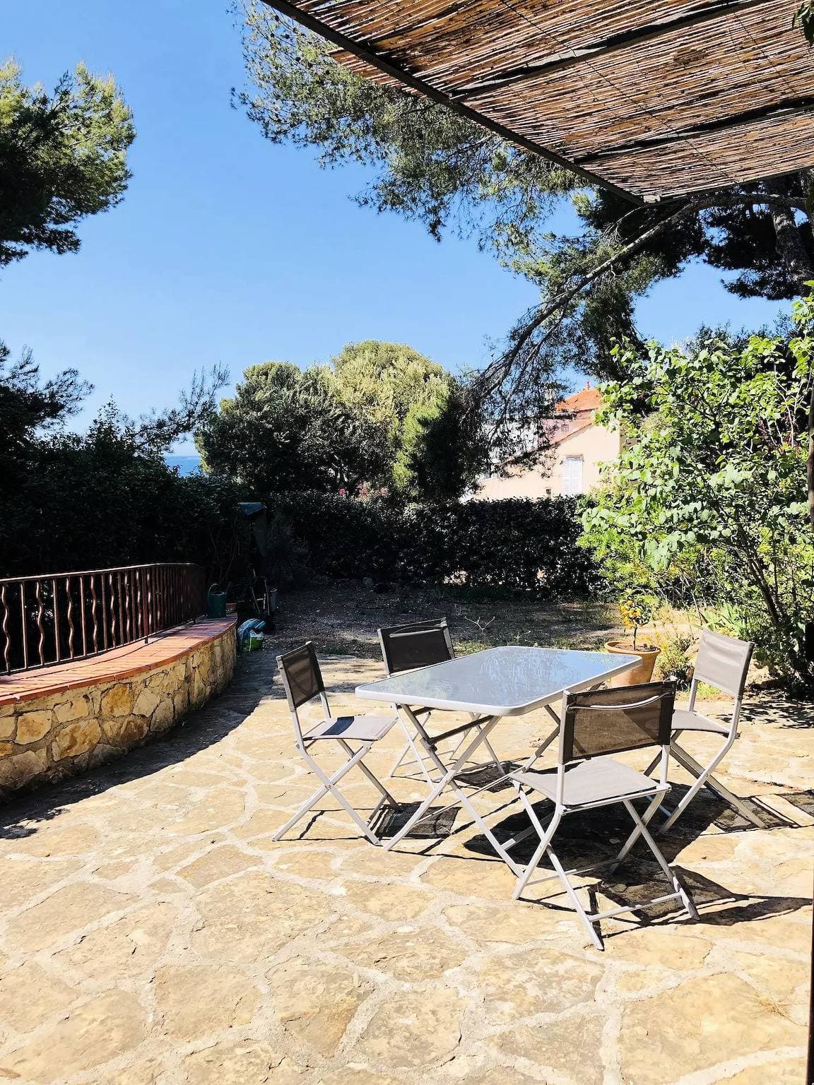 Foto 7 von 28: Ferienwohnung mit Terrasse 3 Zimmer 5 Personen - Auswahl