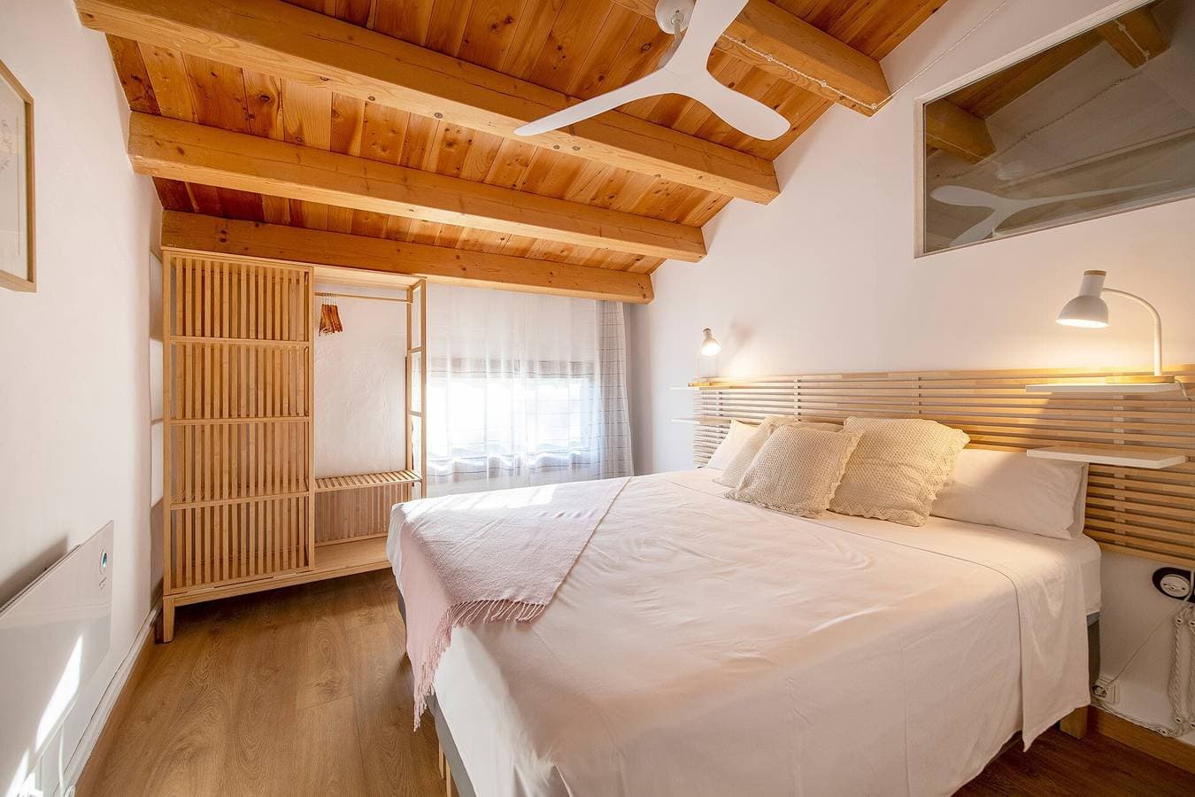 Foto 8 von 29: Ferienhaus 'L'Altell' mit Bergblick, WLAN und Klimaanlage