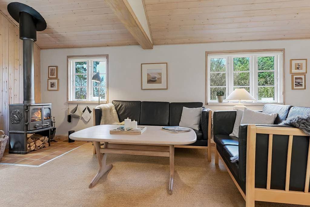 Foto 7 von 34: Hyggeliges Holzhäuschen zwischen Meer und Nissum Fjord – Grundstück komplett eingezäunt