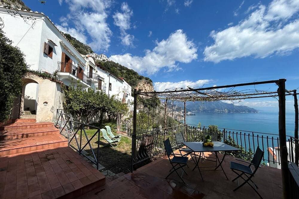 Foto 13 von 14: Sehr schönes Haus mit Meerblick und privaten Gärten und Terrassen