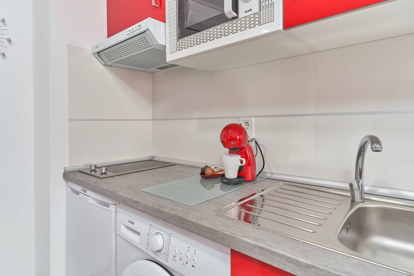 Foto 10 von 24: Einzimmerapartment "Nerja Boutique Beauty 204" mit Gemeinschaftspool und WLAN