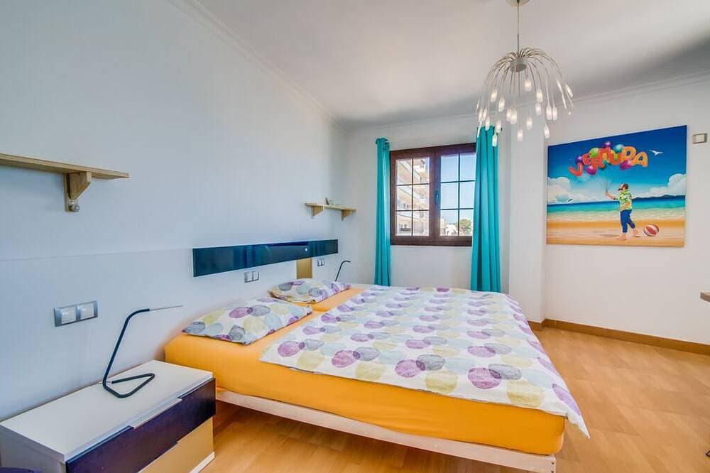 Foto 5 von 30: Super! Excl.moderne FeWo 150qm, direkt am Strand von S'illot, bis 4Pers. Wifi