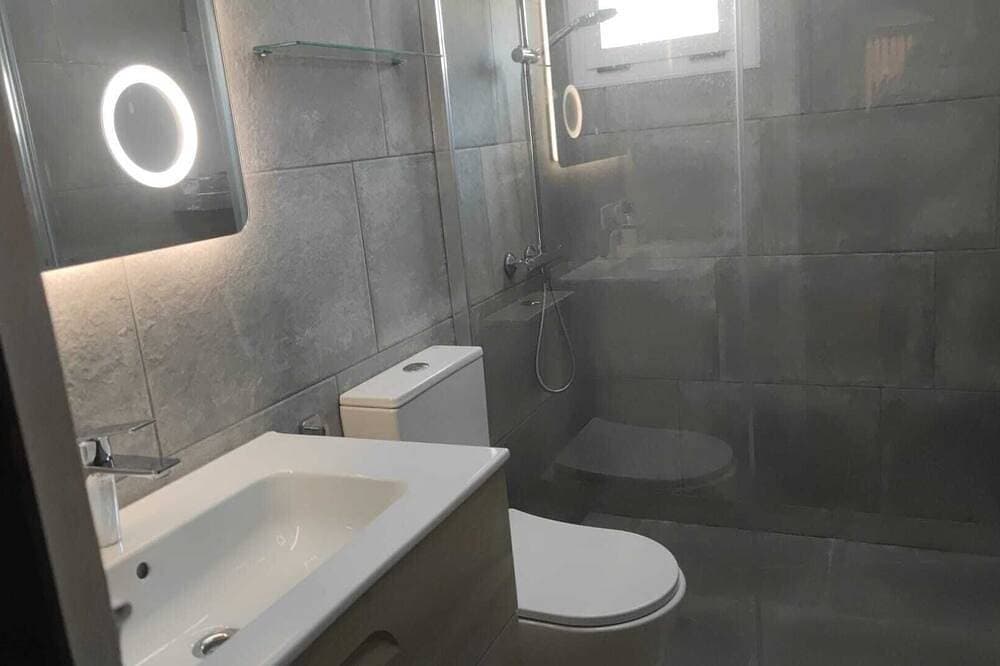 Foto 6 von 30: 25m2 Veranda, 1000m2 Garten, Grill, Parkplatz mit Kameras und WIFI