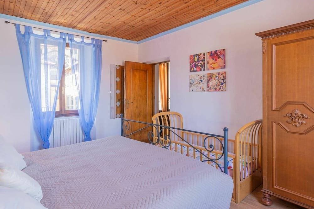 Foto 5 von 30: Schönes alleinstehendes Ferienhaus mit  W-Lan, privatem Pool, TV, Terrasse und Haustiere erlaubt