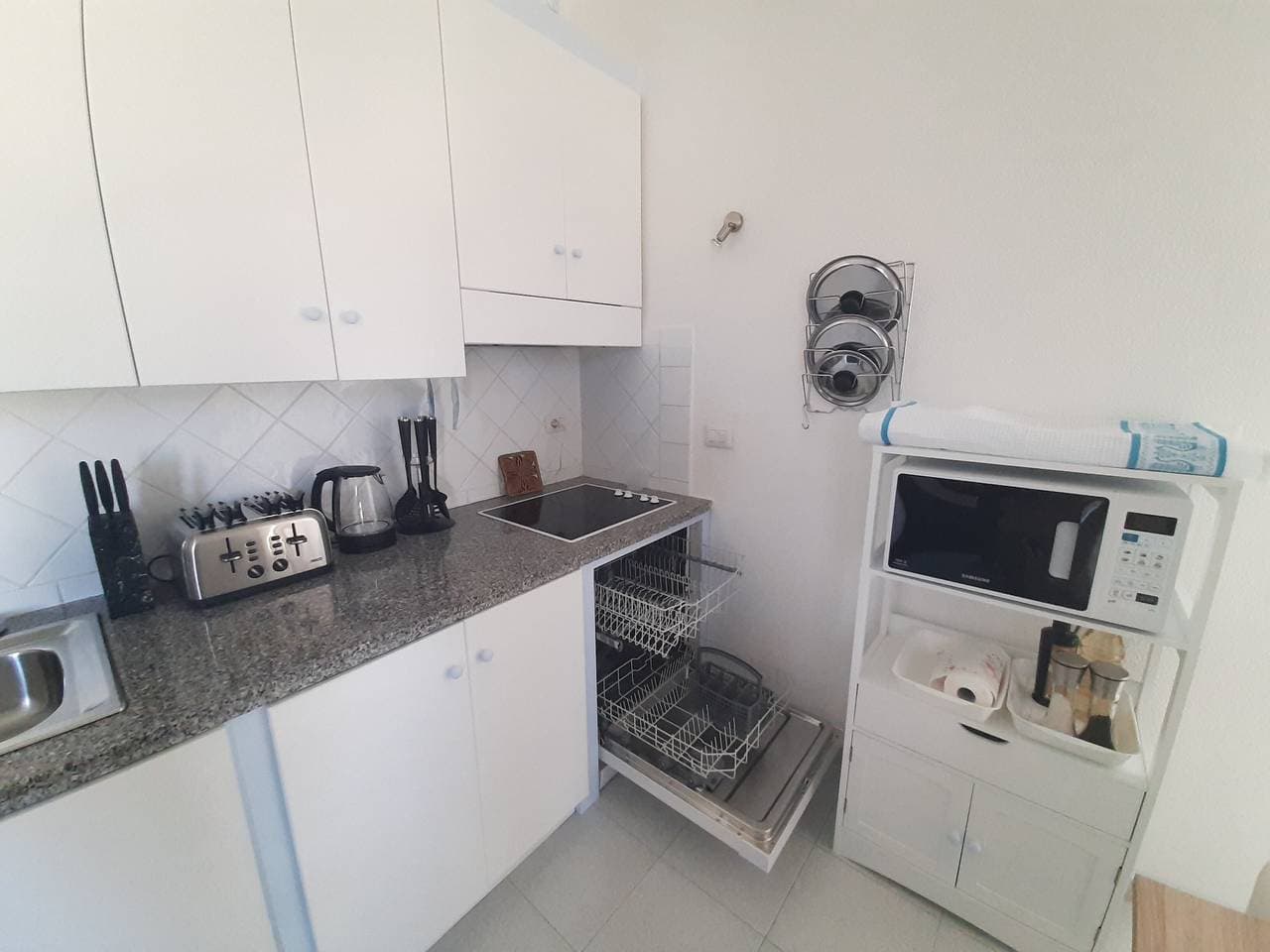 Foto 12 von 23: Ferienwohnung für 6 Personen mit Garten
