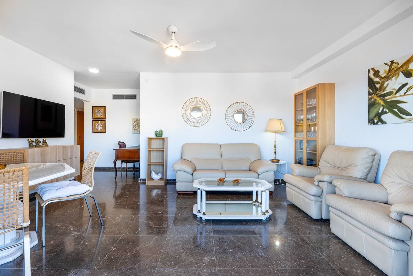 Foto 5 von 23: La Carihuela Beachfront II | Stilvoller Komfort am Meer