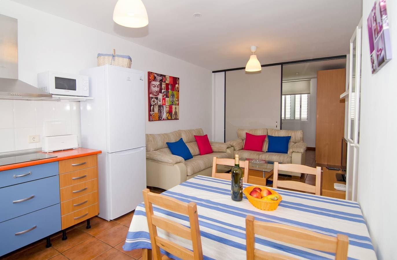 Foto 11 von 22: Charmantes Apartment in Puerto de Mogán - 80m², Berg- und Meerblick