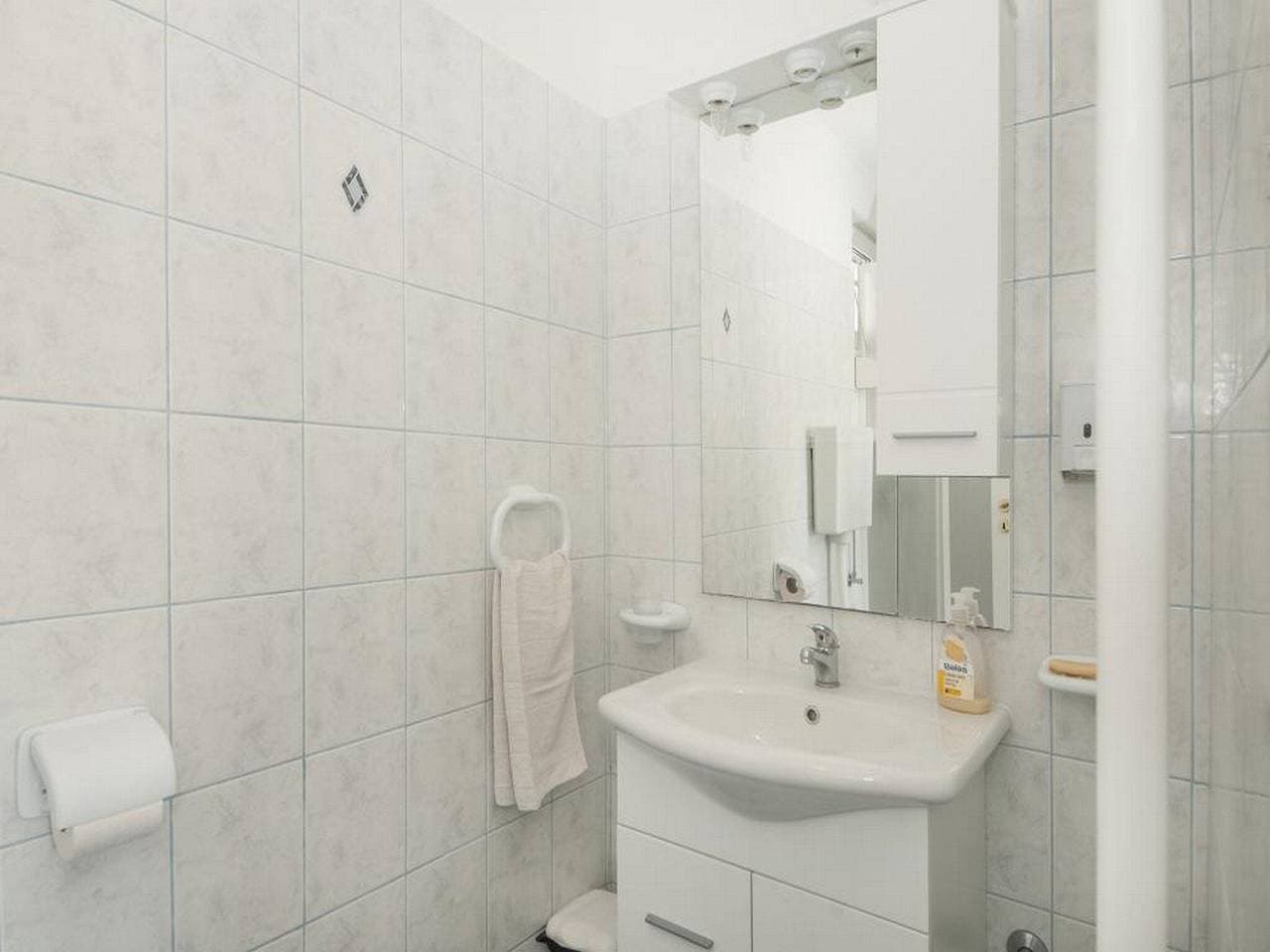 Foto 6 von 25: Bertie's Lodge - Comfort One Bedroom Apartment with Balcony and Sea View(A3)