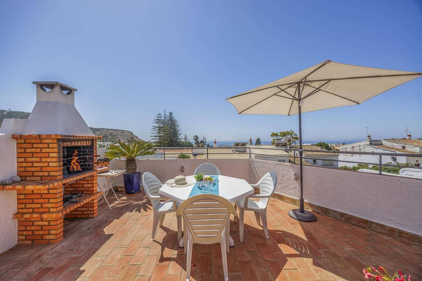 Foto 5 von 30: Villa für 8 Personen mit Garten