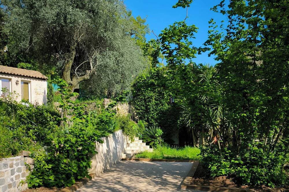 Foto 10 von 28: Small quiet house surrounded by olive trees between sea and mountains