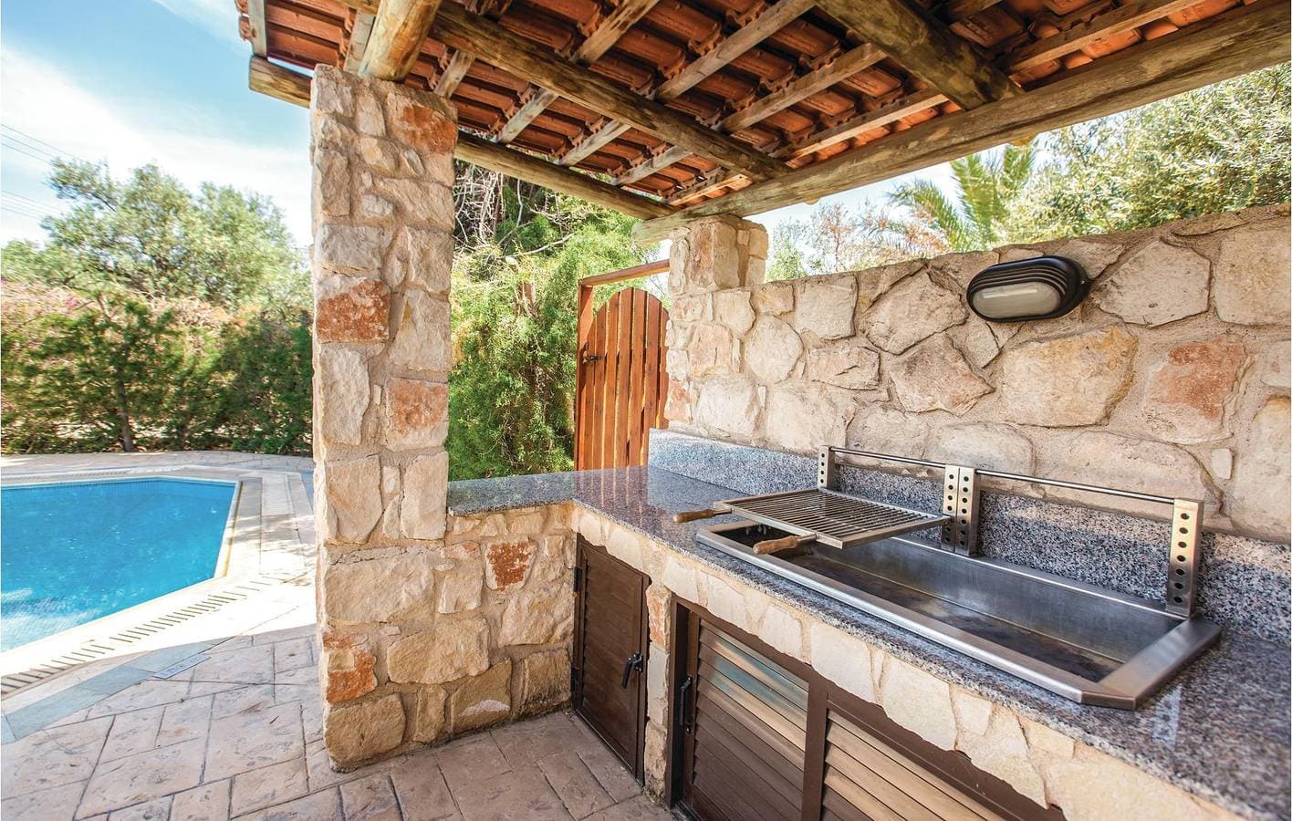 Foto 6 von 12: Ferienhaus für 6 Personen mit Pool
