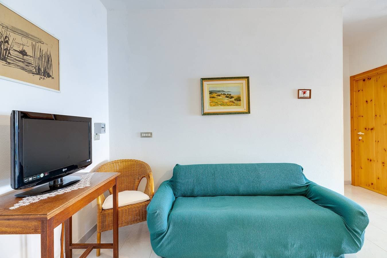 Foto 11 von 31: Ferienwohnung "La Vista di Mondo" am Strand mit Meerblick, Terrasse & Garten