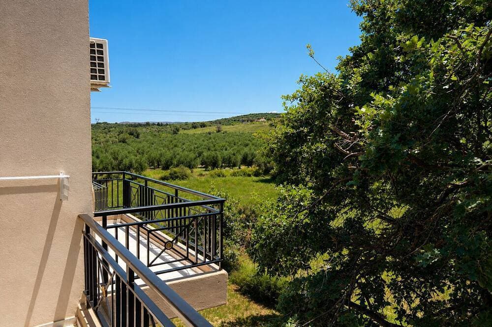 Foto 9 von 15: Charming 1 triple-bedroom  in quaint Georgioupoli with AC